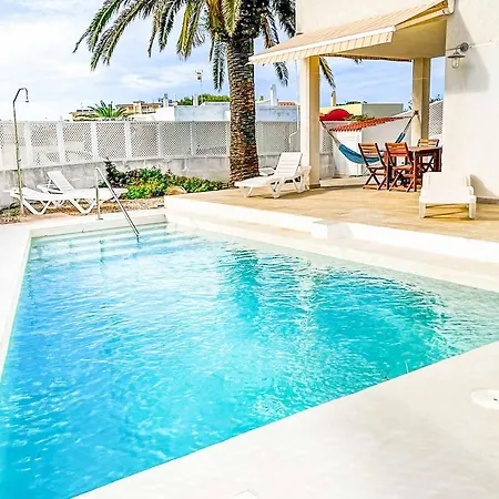 Macarelleta Villa